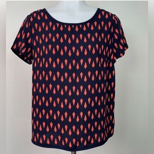 Francesca's Buttons Top, EUC